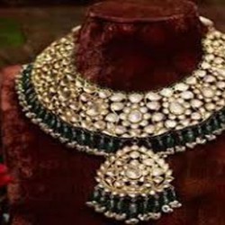 Neckles